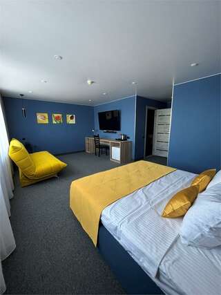 Гостиница Опава Камышин 1-местный номер комфорт с 1 двуспальной кроватью-2